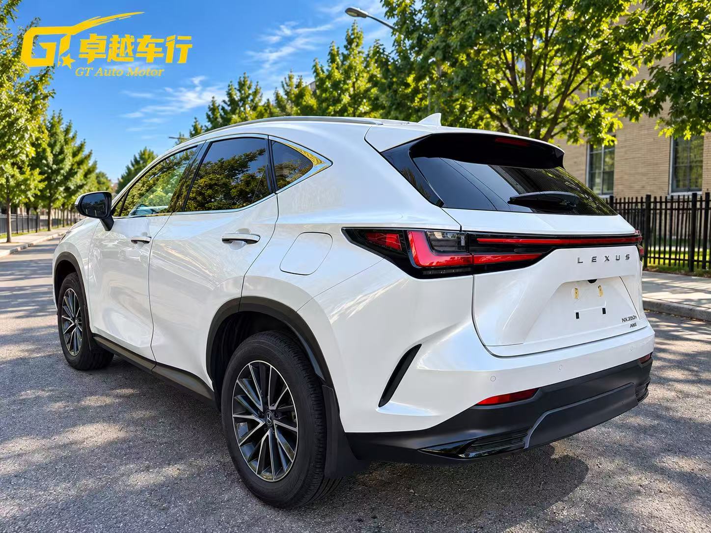 2025 LEXUS NX photo 5