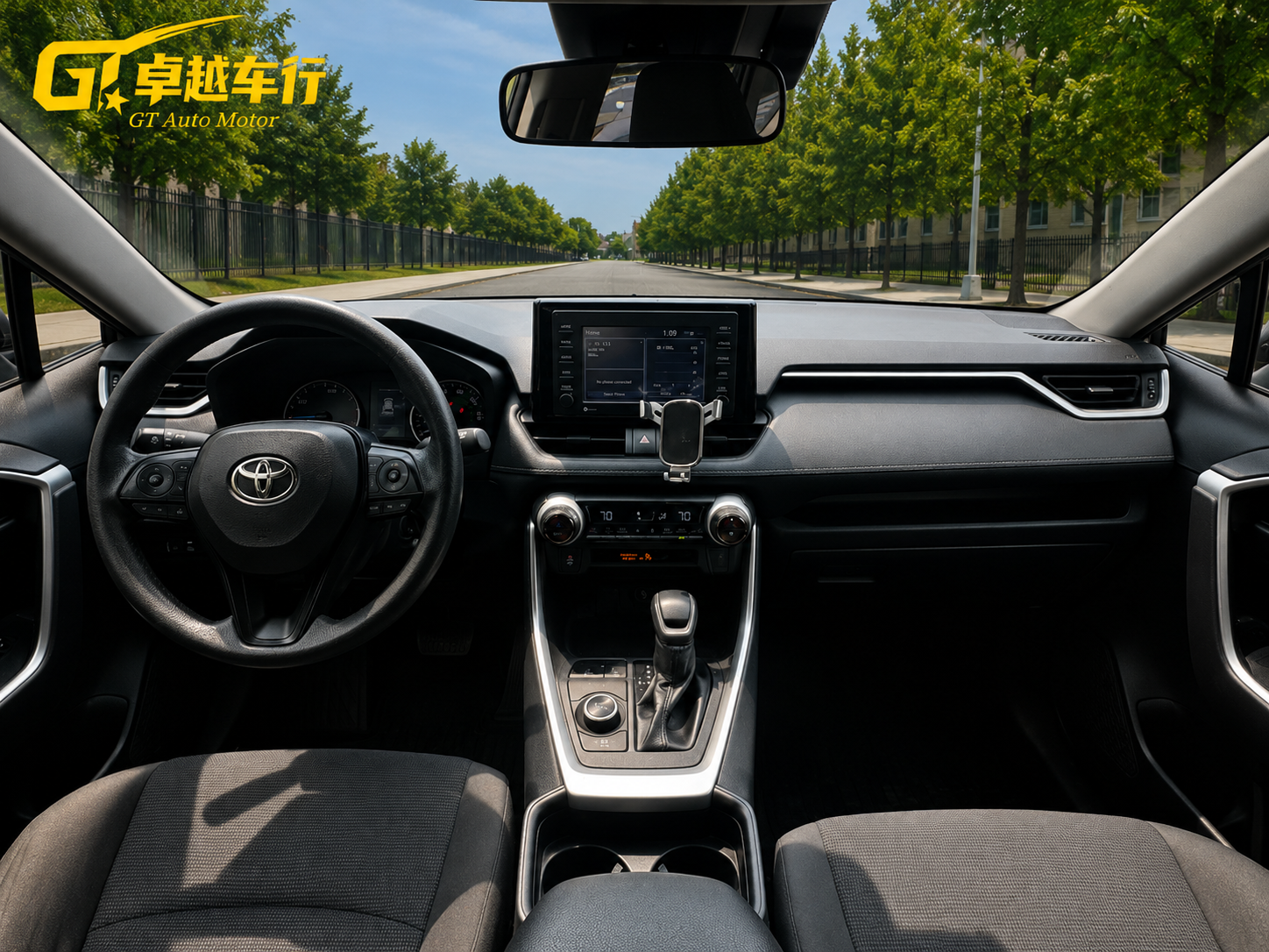 2020 TOYOTA RAV4 HYBRID LE photo 6