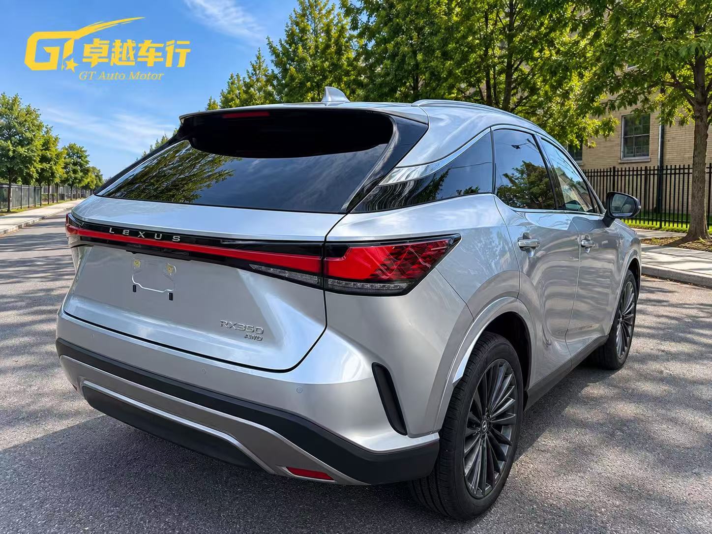 2024 LEXUS RX350 photo 3
