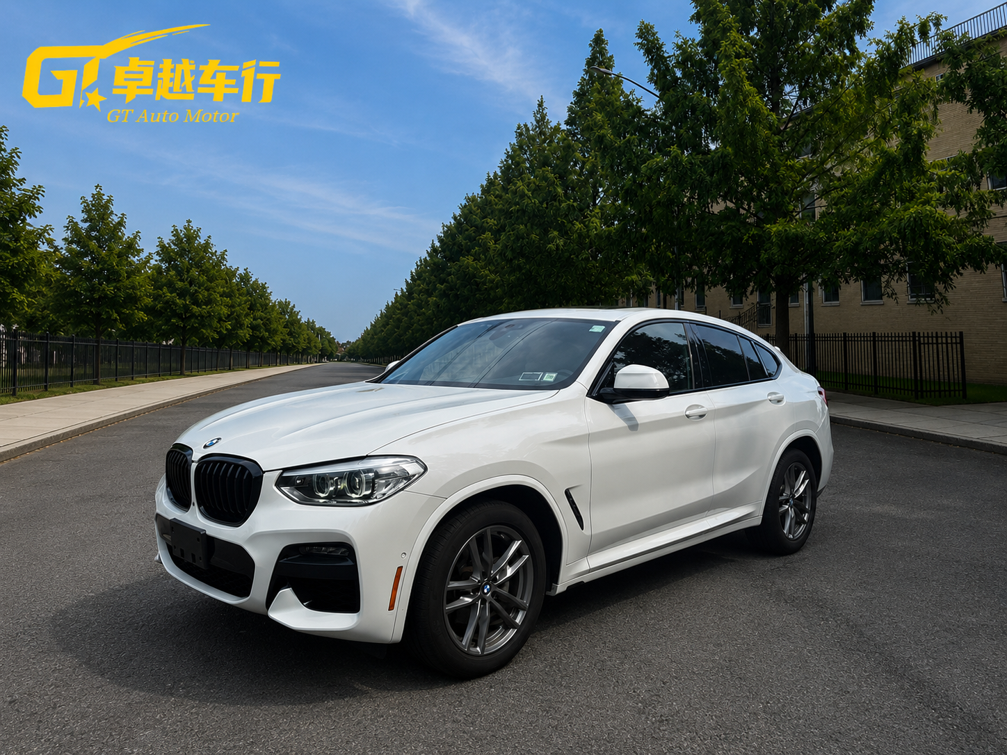 2021 BMW X4 photo 2