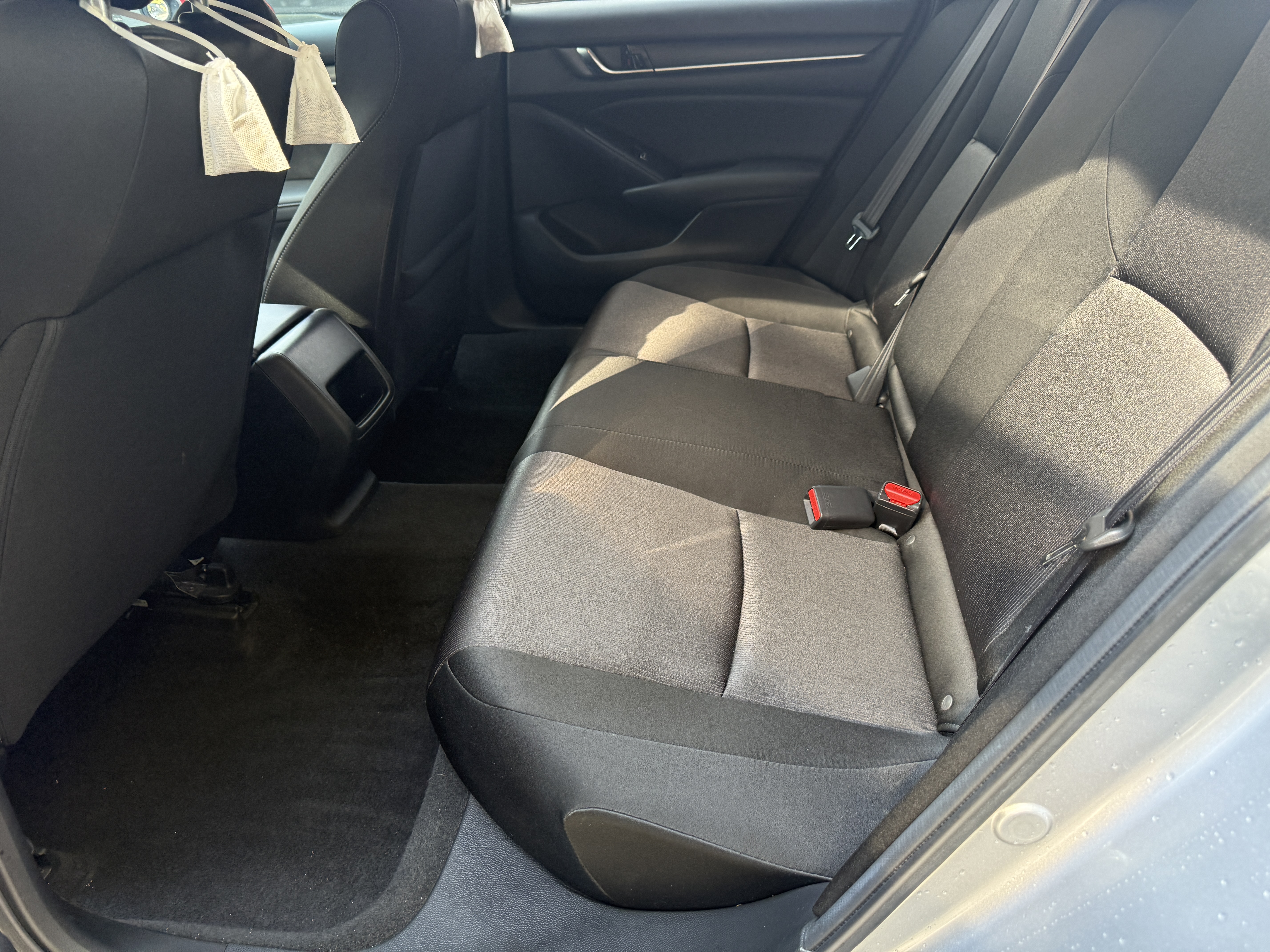2020 HONDA ACCORD LX photo 9